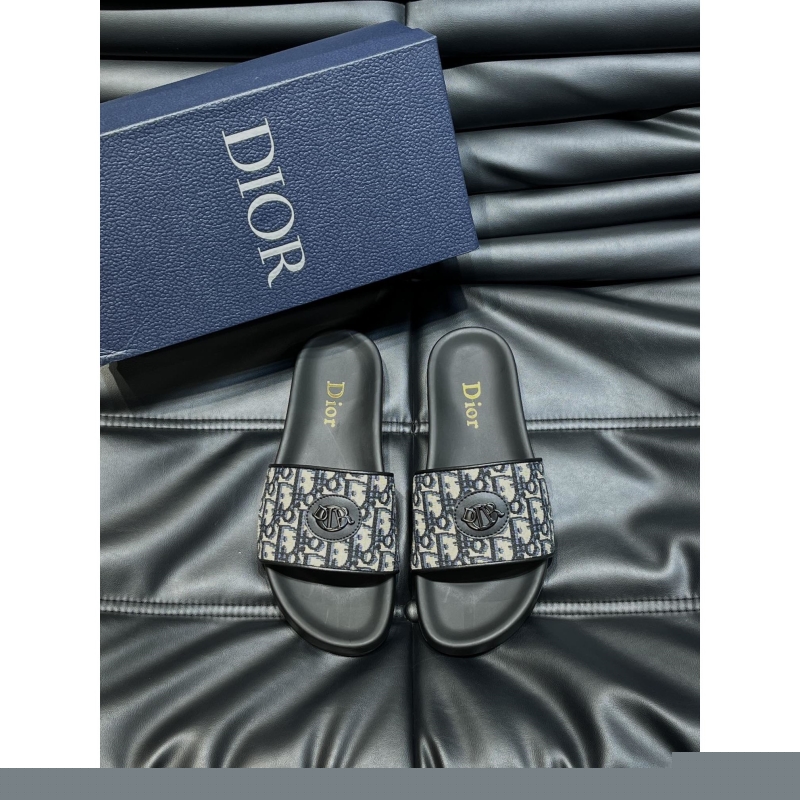 ch**an D*or slippers